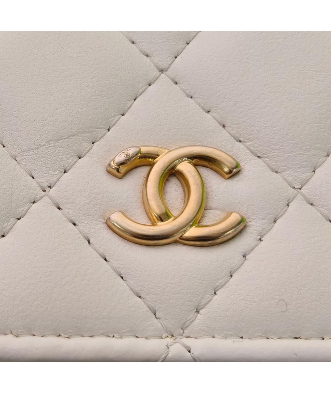 CHANEL Белая кожаная сумка через плечо, фото 7