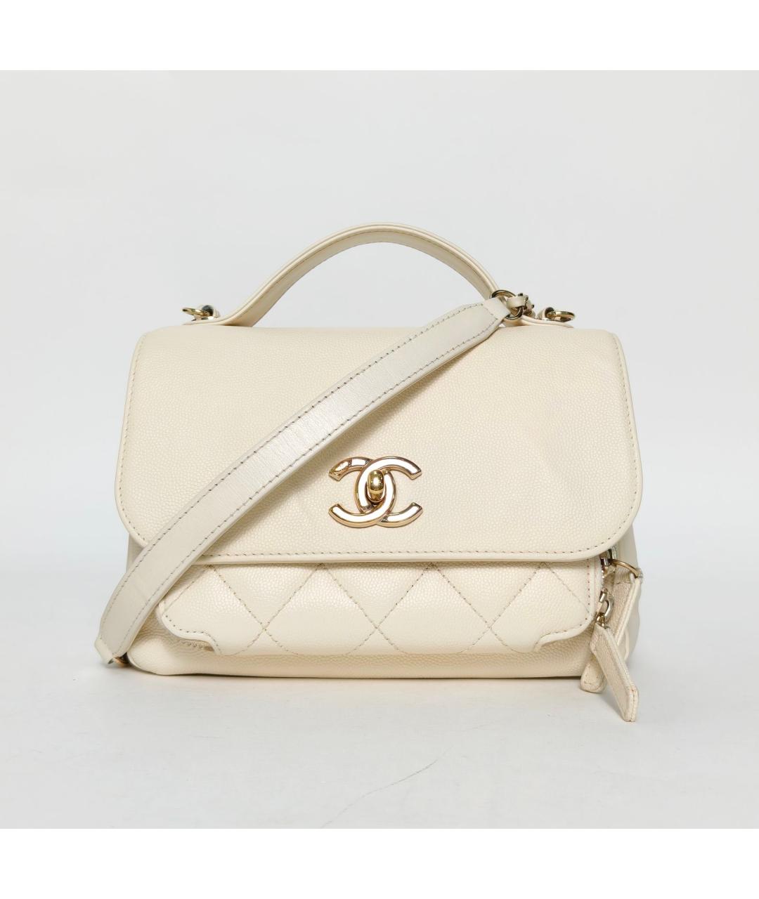 CHANEL Белая кожаная сумка через плечо, фото 2