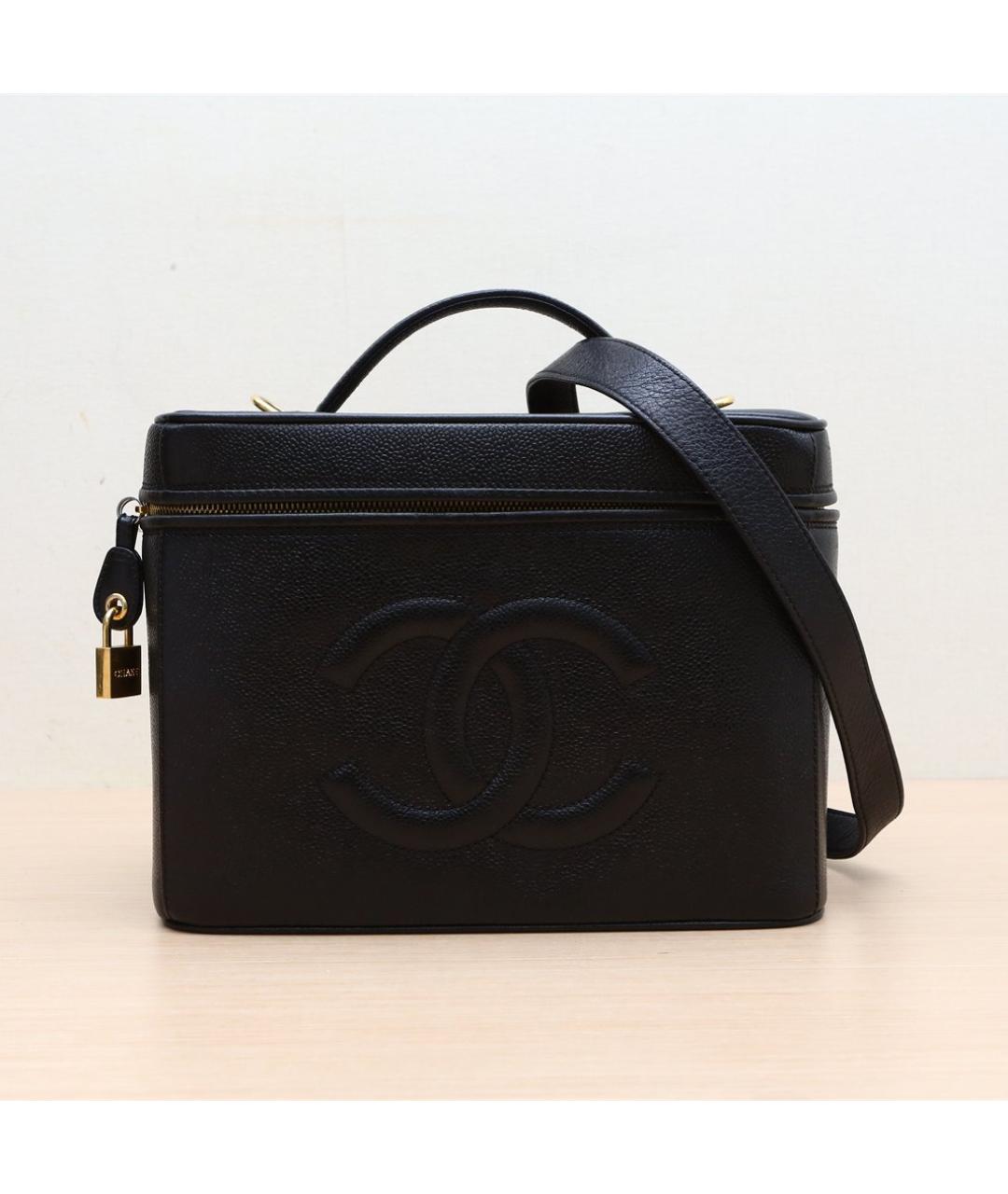 CHANEL Черная кожаная сумка через плечо, фото 2