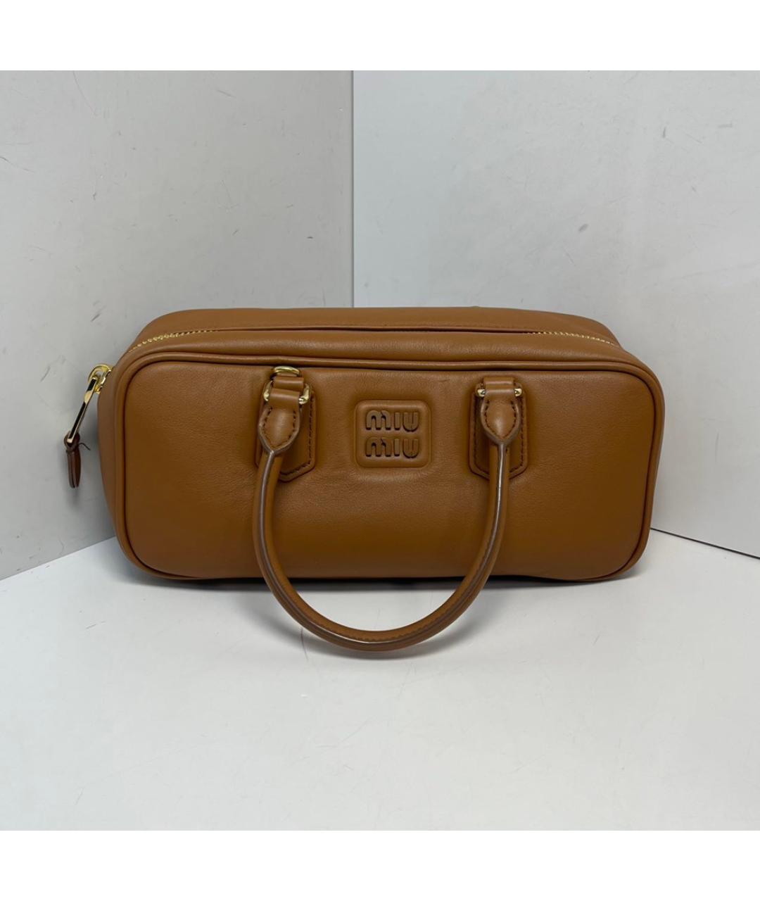 MIU MIU Коричневая кожаная сумка с короткими ручками, фото 9