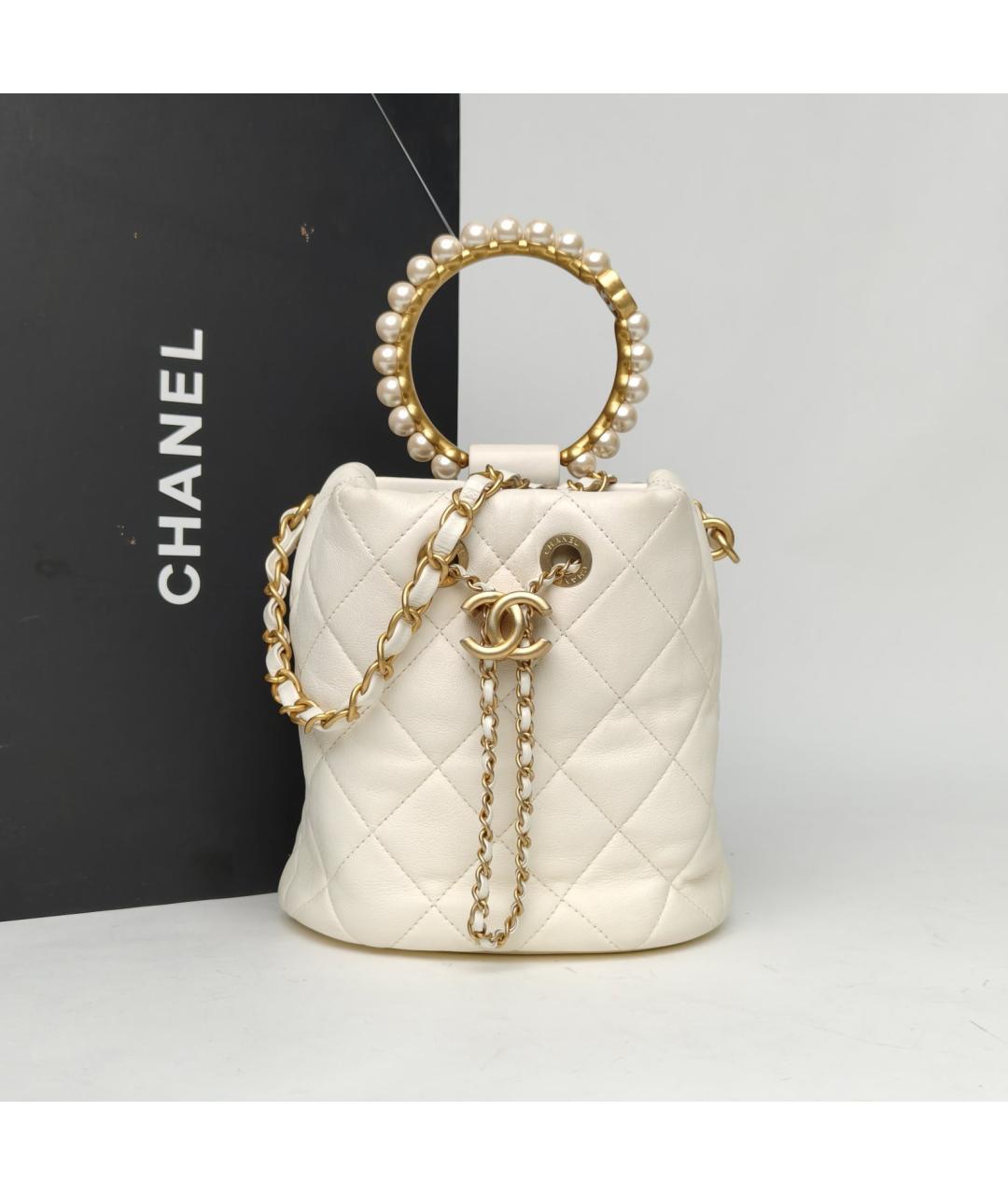 CHANEL Белая кожаная сумка с короткими ручками, фото 2
