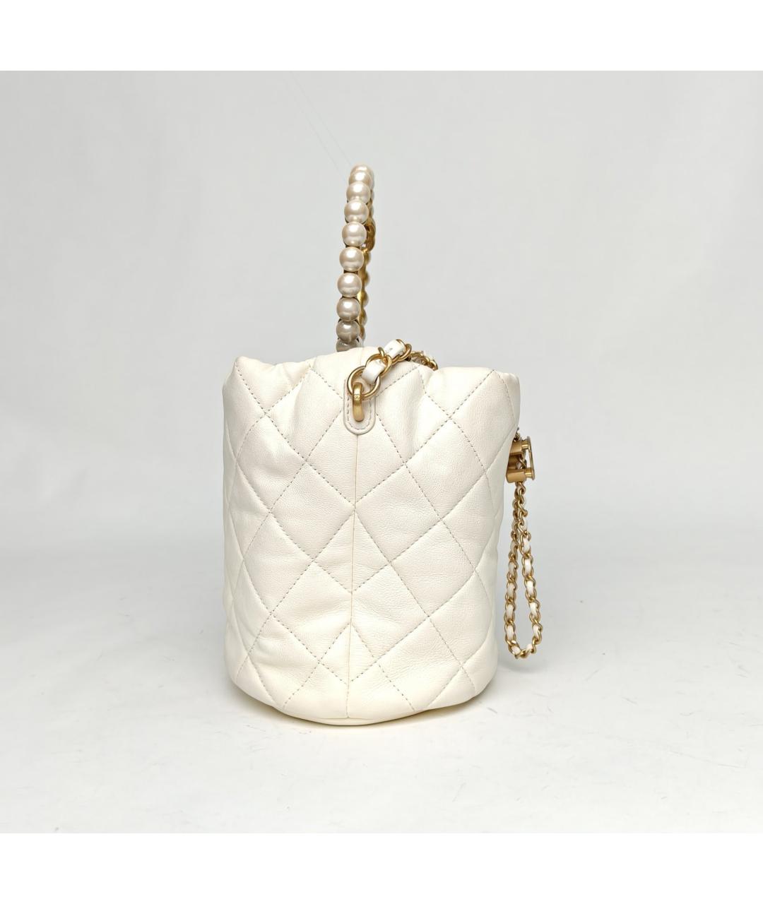 CHANEL Белая кожаная сумка с короткими ручками, фото 6