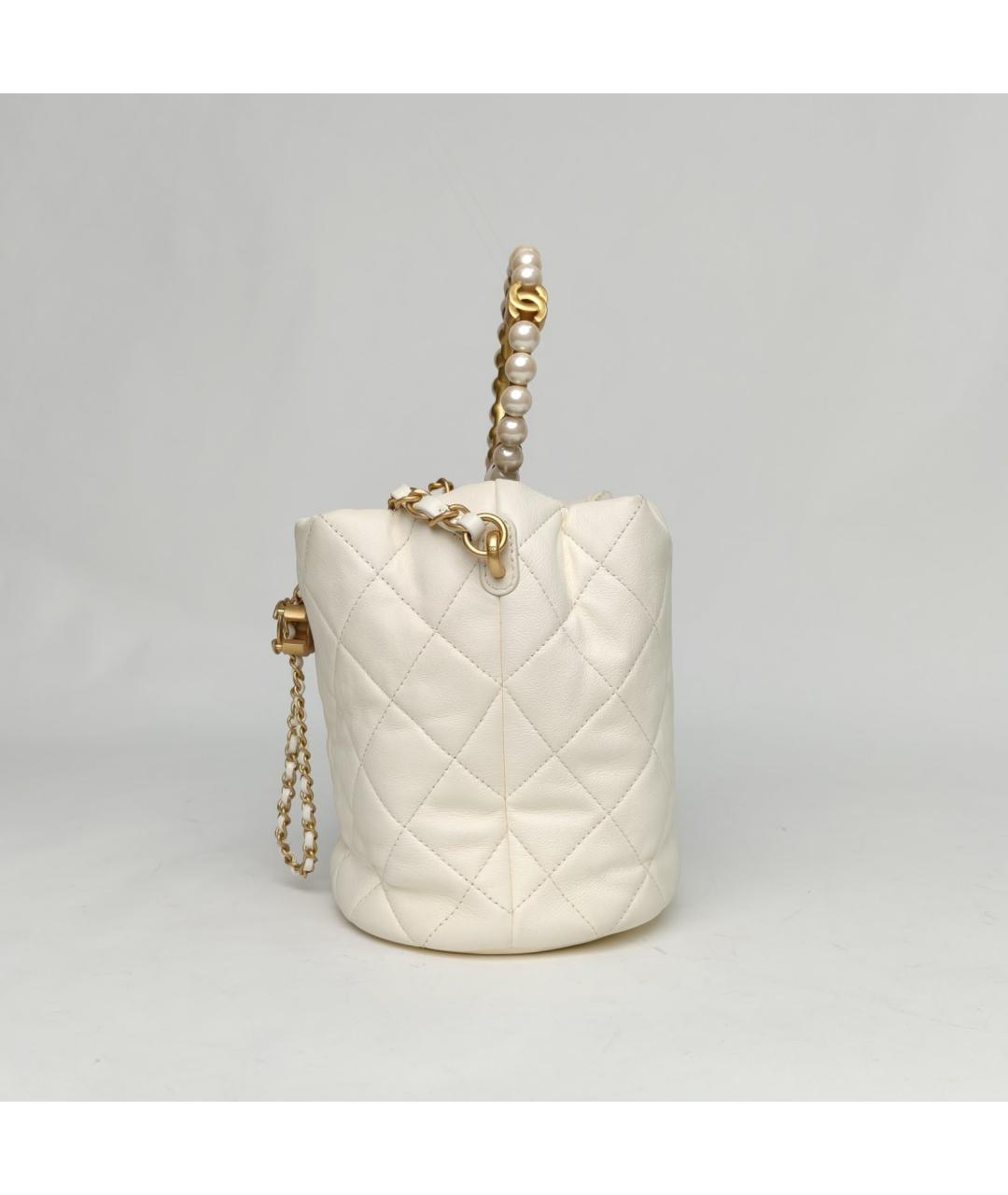 CHANEL Белая кожаная сумка с короткими ручками, фото 4