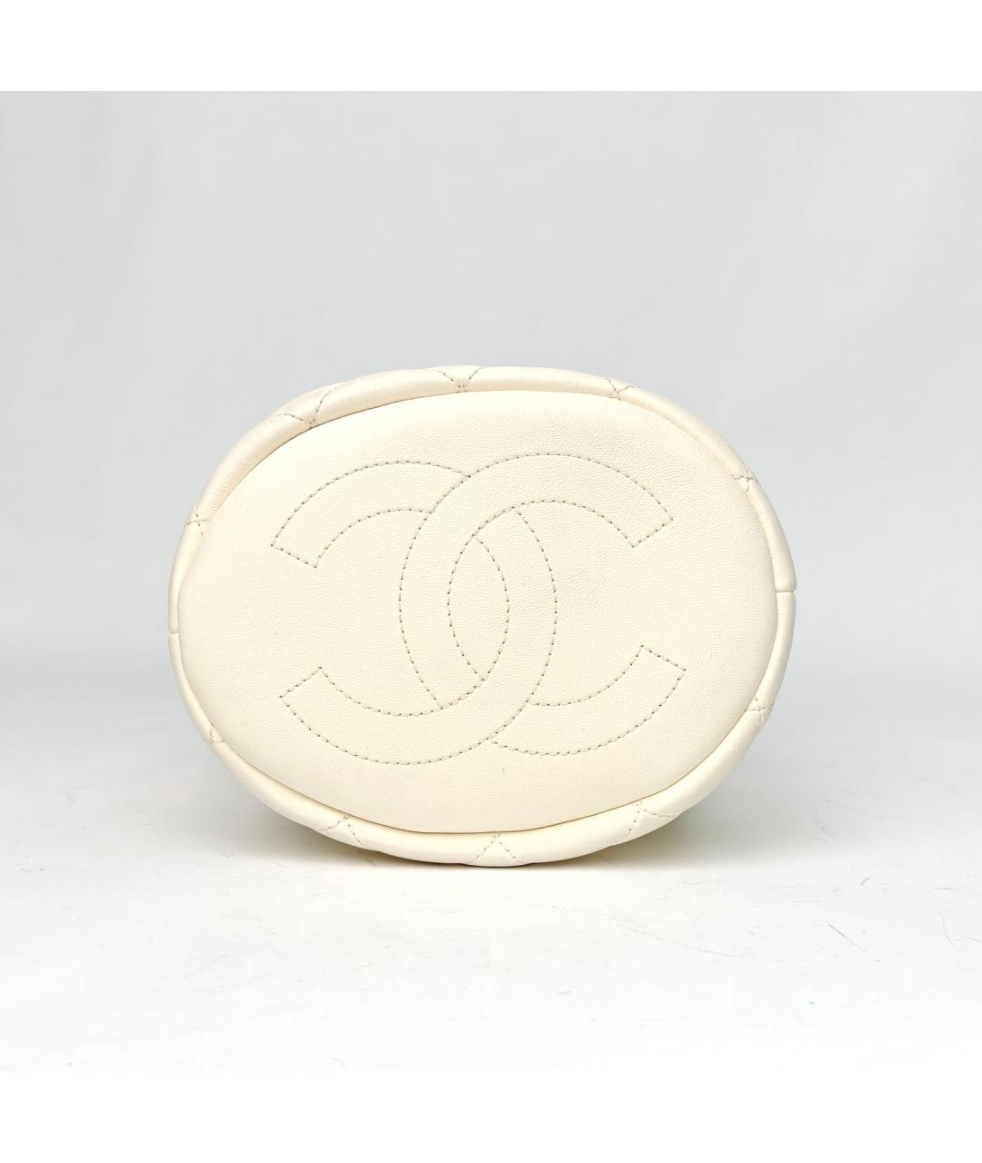 CHANEL Белая кожаная сумка с короткими ручками, фото 7