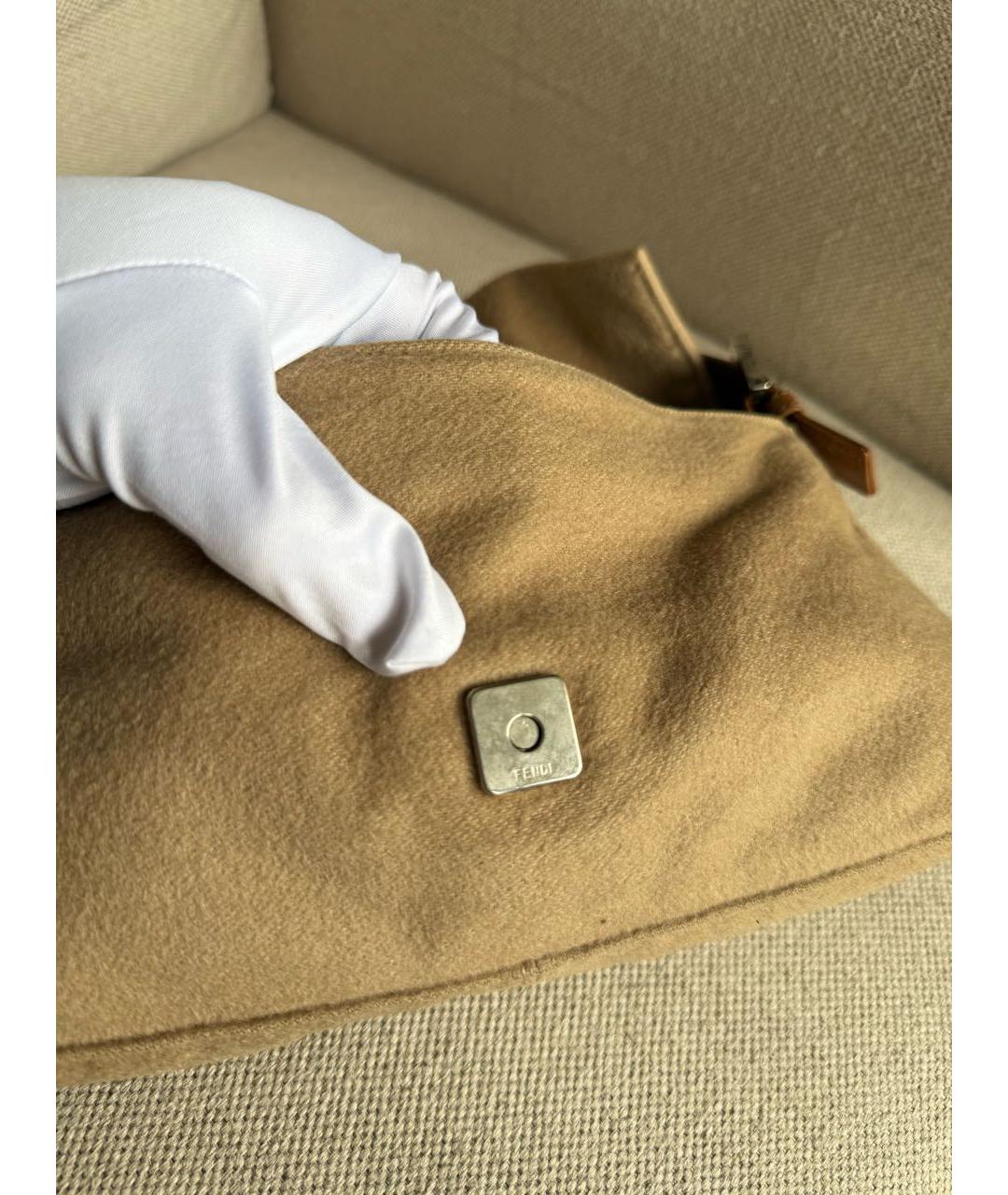 FENDI Бежевая сумка с короткими ручками, фото 6