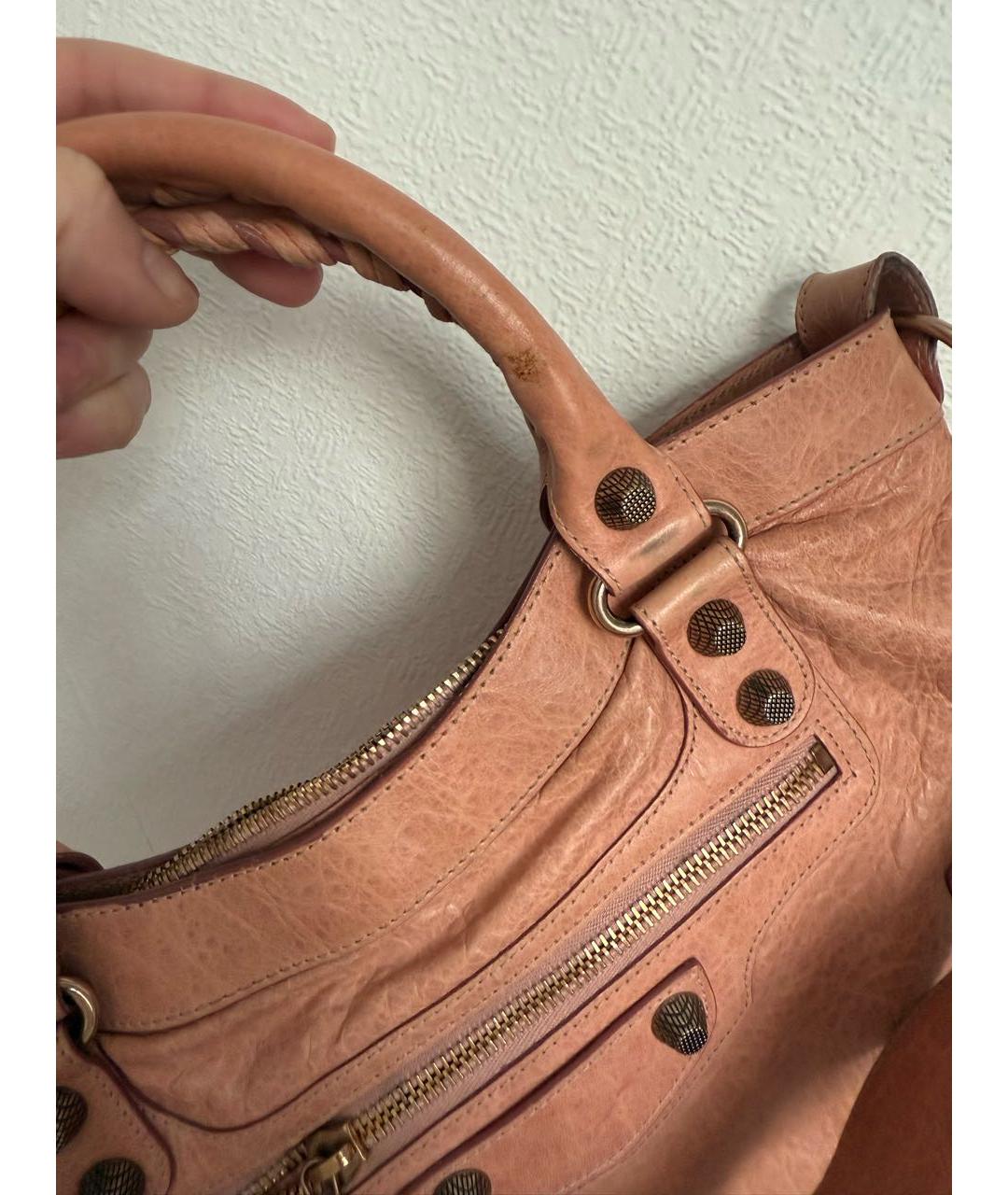 BALENCIAGA Коралловая кожаная сумка с короткими ручками, фото 5