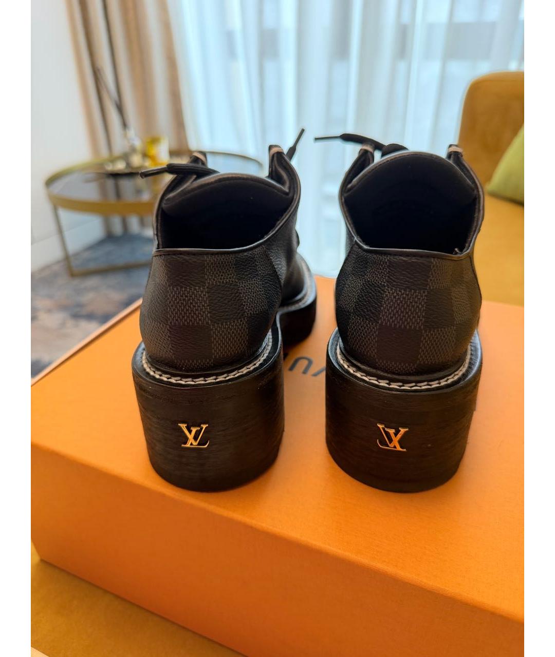 LOUIS VUITTON Черные кожаные брогги и оксфорды, фото 3