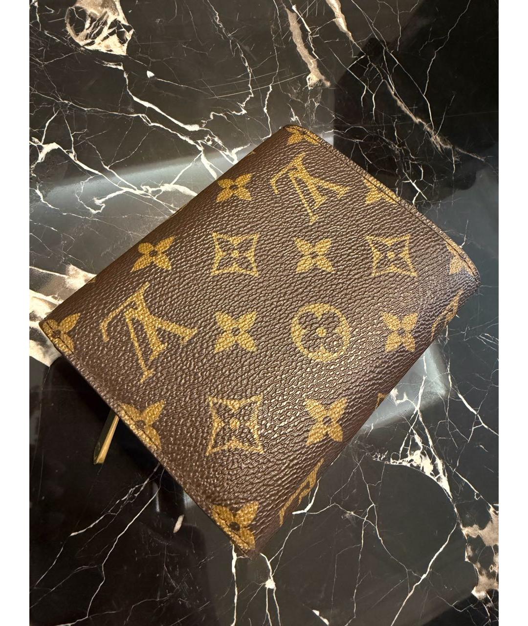 LOUIS VUITTON Коричневый кошелек, фото 4