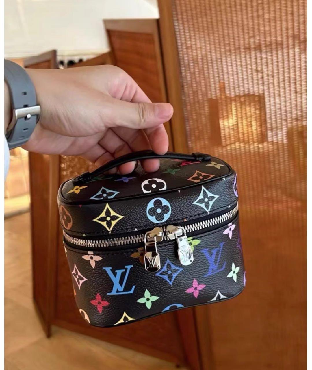 LOUIS VUITTON Мульти косметичка, фото 2