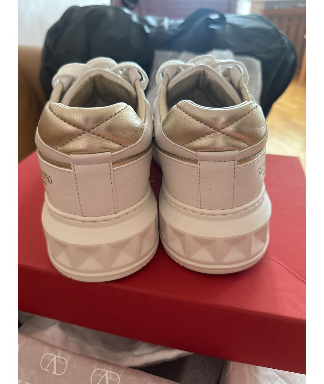 VALENTINO Белые кожаные кроссовки, фото 4