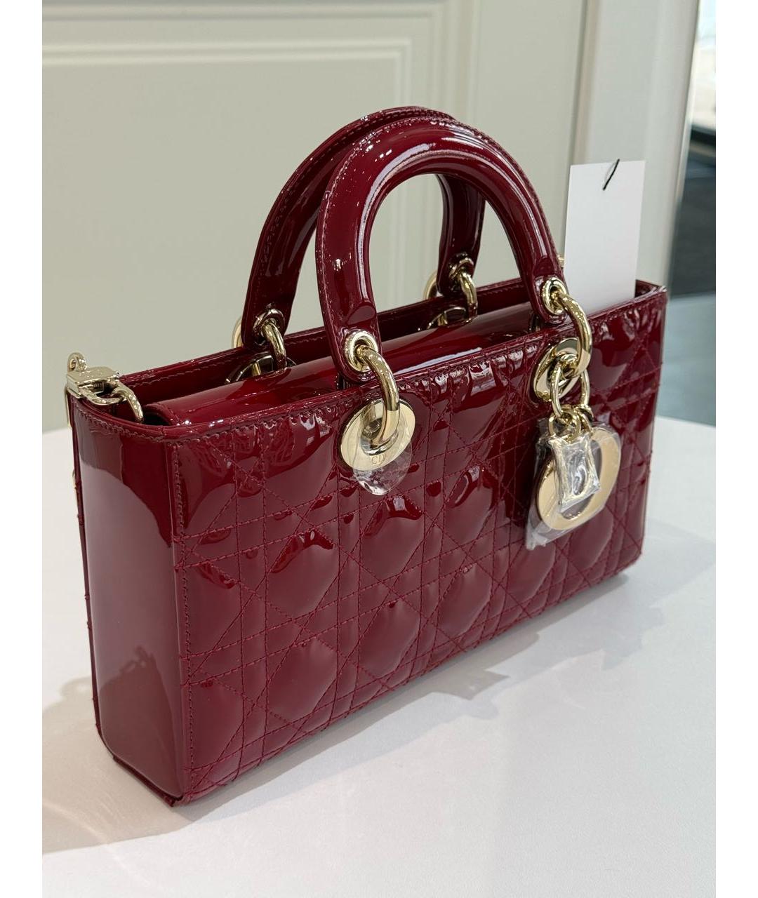 CHRISTIAN DIOR Красная сумка с короткими ручками из лакированной кожи, фото 3