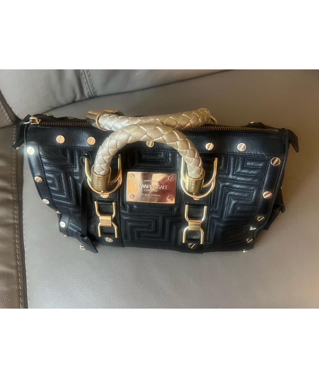 VERSACE Черная кожаная сумка с короткими ручками, фото 4