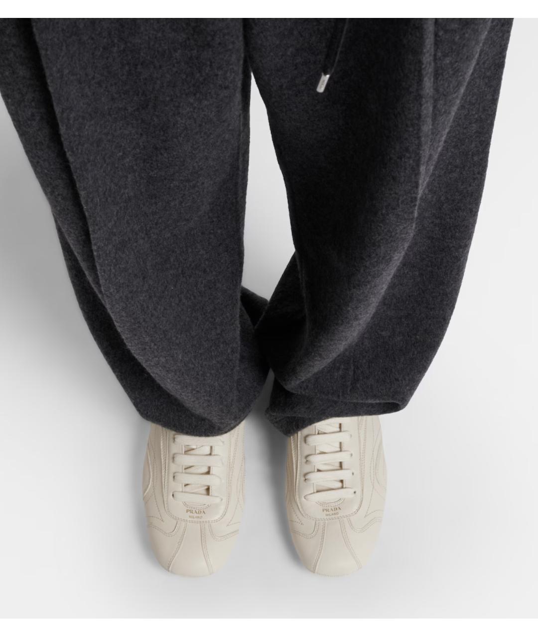 PRADA Белые кожаные низкие кроссовки / кеды, фото 4