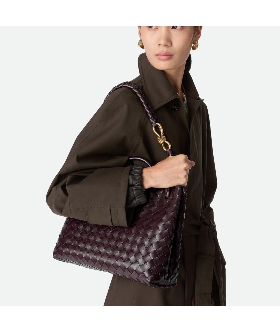 BOTTEGA VENETA Коричневая кожаная сумка с короткими ручками, фото 3