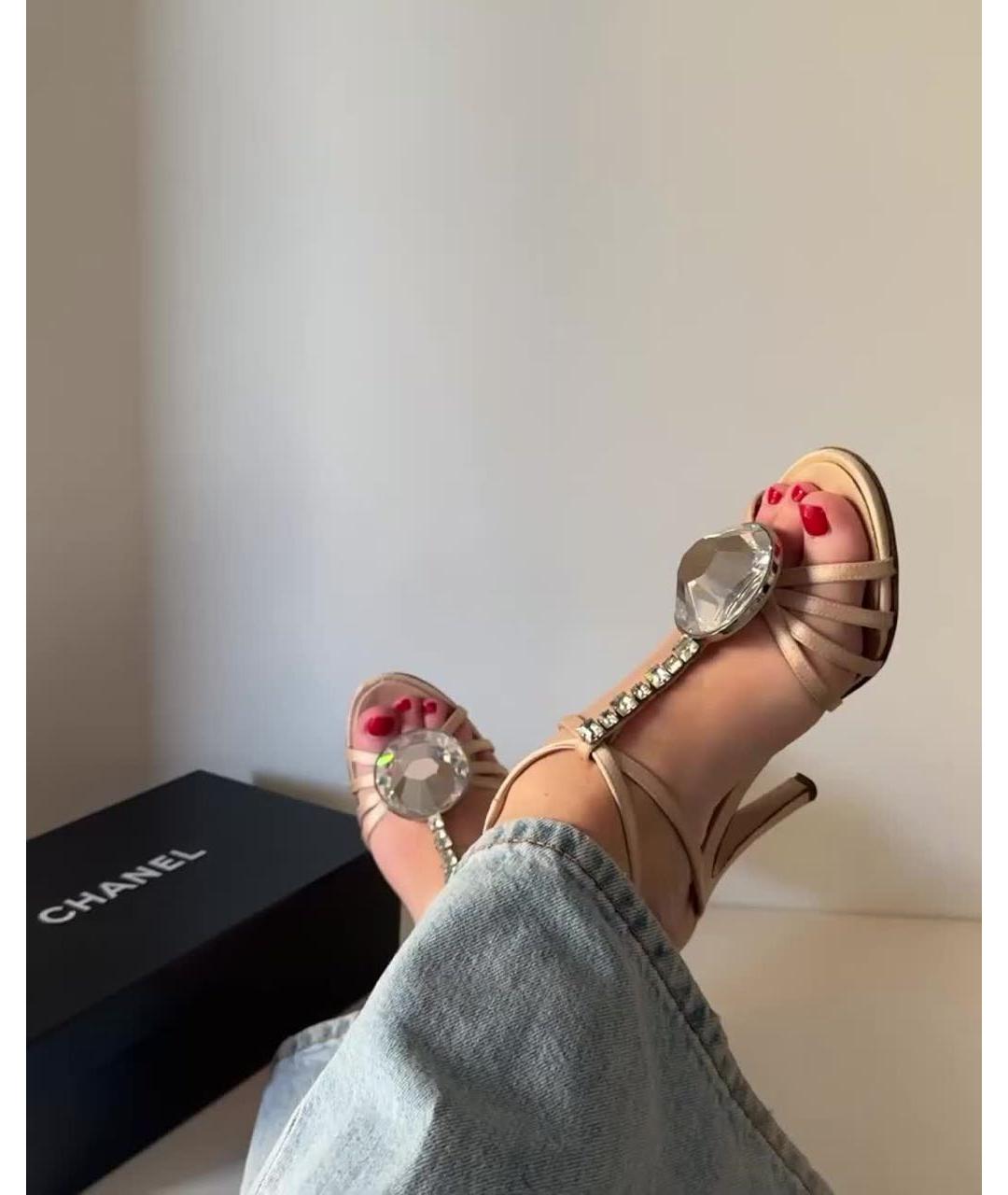 CHANEL Розовые текстильные босоножки, фото 6