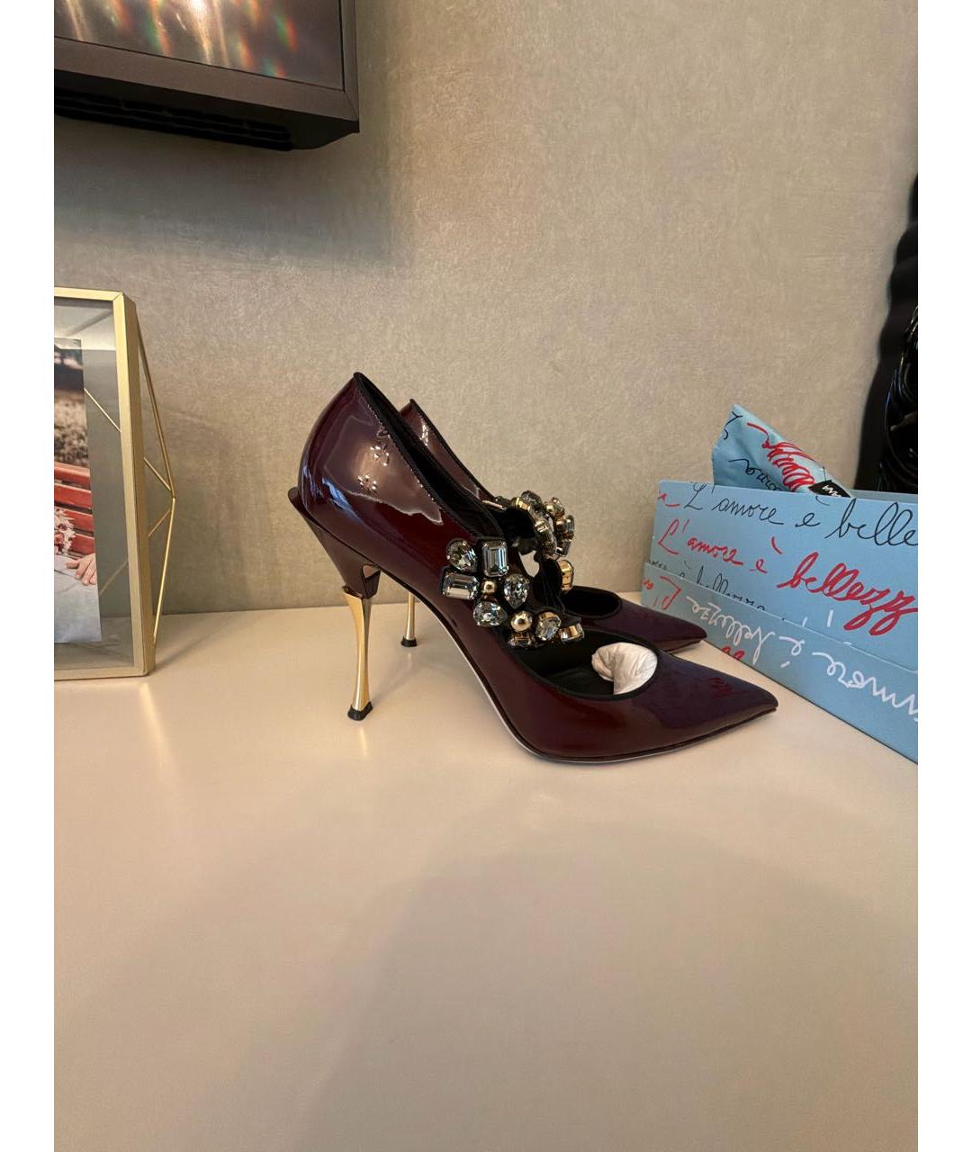 DOLCE&GABBANA Бордовые туфли из лакированной кожи, фото 6