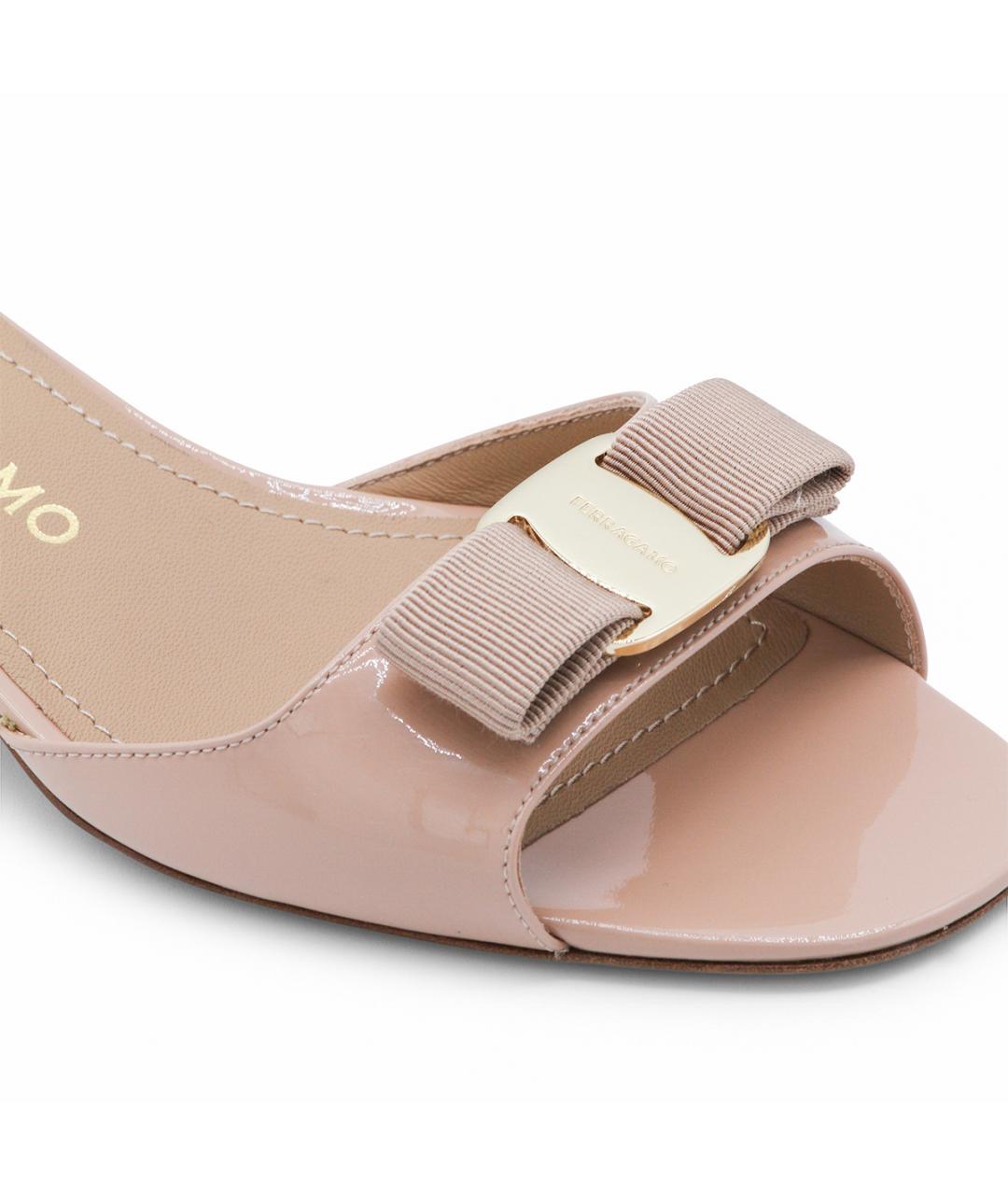 FERRAGAMO Бежевые мюли из лакированной кожи, фото 4