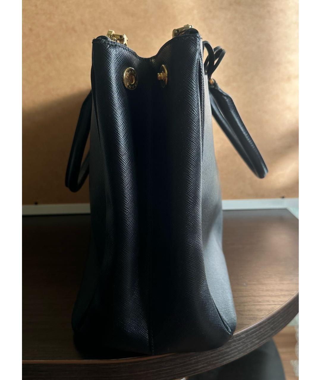 PRADA Черная кожаная сумка с короткими ручками, фото 4