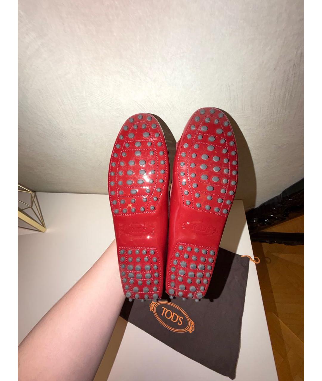 TOD'S Бордовые мокасины из лакированной кожи, фото 5