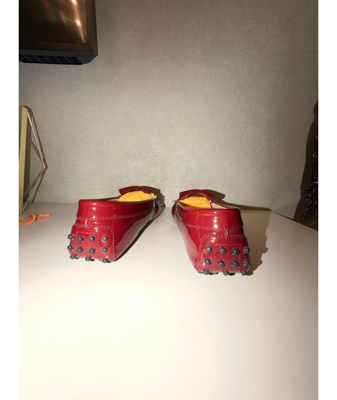 TOD'S Бордовые мокасины из лакированной кожи, фото 4