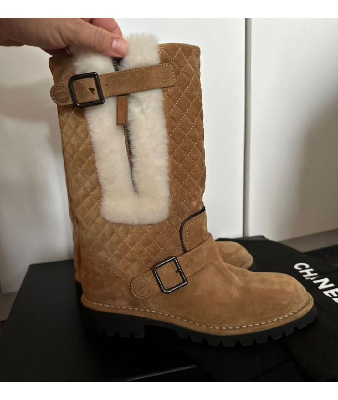CHANEL Коричневые замшевые ботинки, фото 6