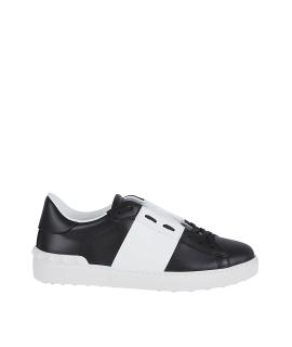 VALENTINO Низкие кроссовки / кеды