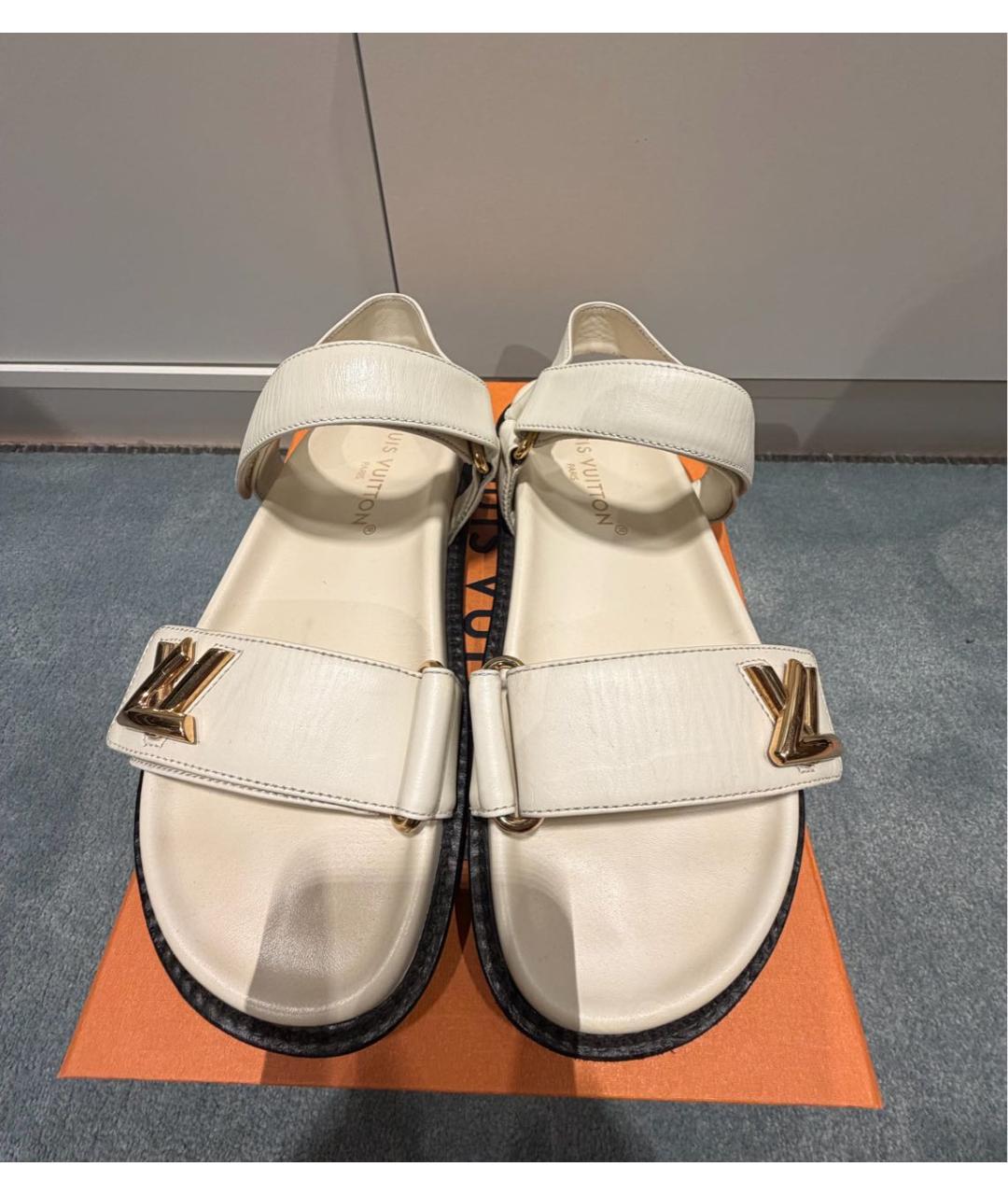 LOUIS VUITTON Белые кожаные босоножки, фото 3