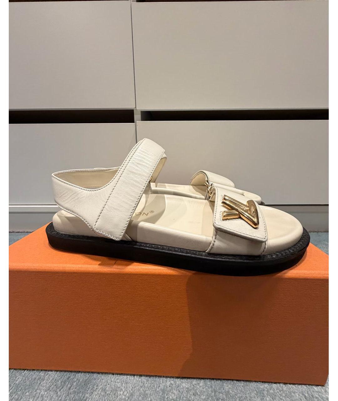 LOUIS VUITTON Белые кожаные босоножки, фото 6