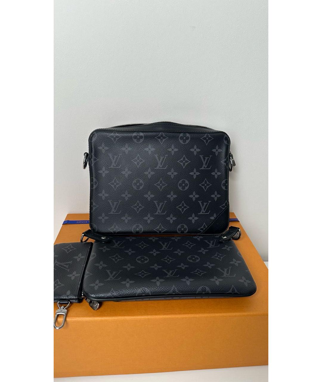 LOUIS VUITTON Черная кожаная сумка на плечо, фото 5