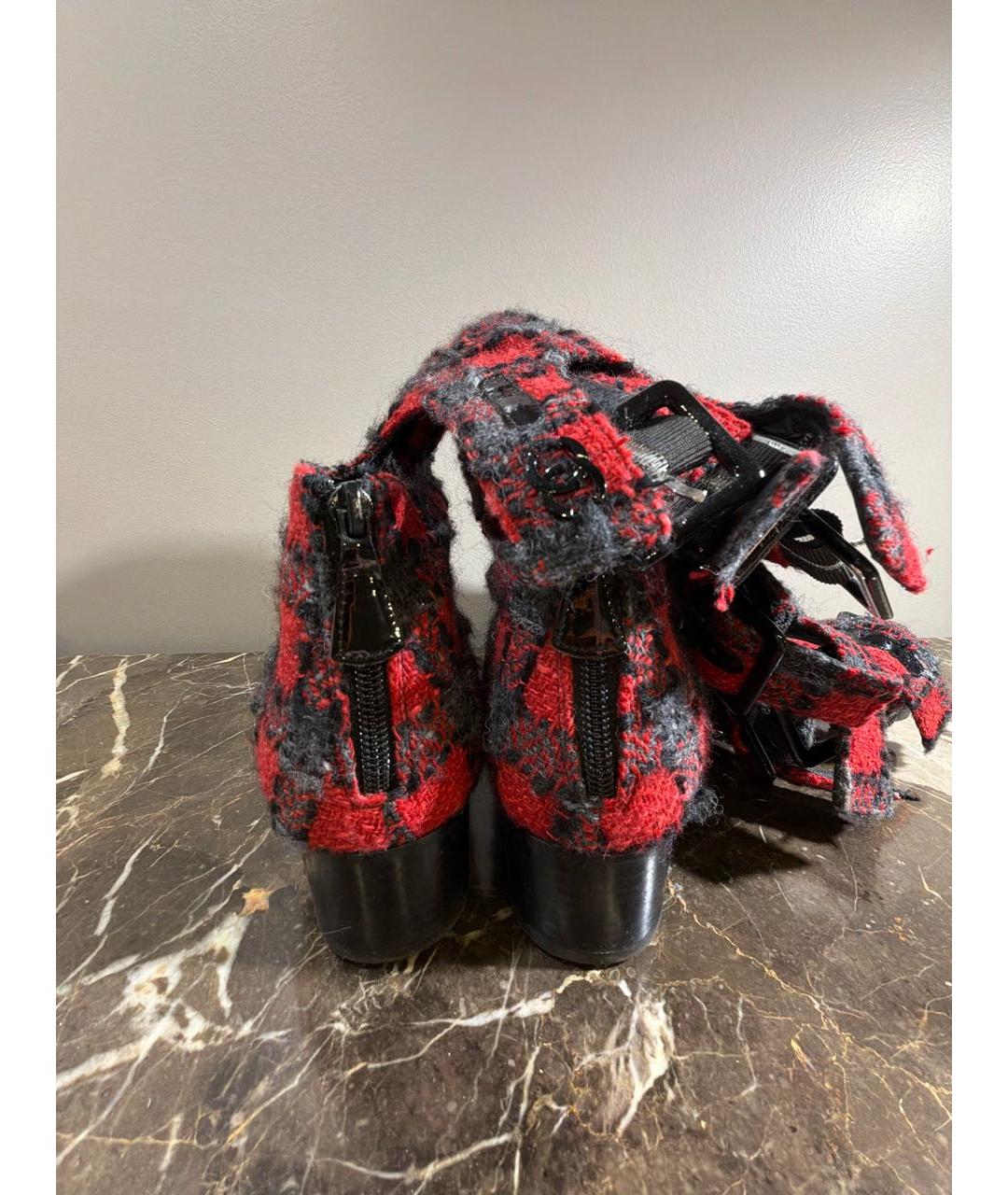 CHANEL Красные текстильные сапоги, фото 4