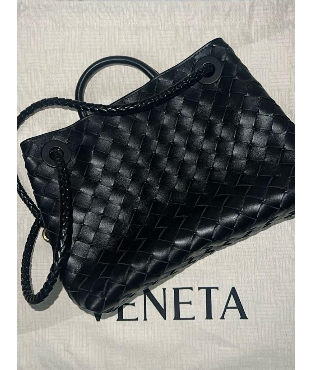 BOTTEGA VENETA Черная кожаная сумка с короткими ручками, фото 6