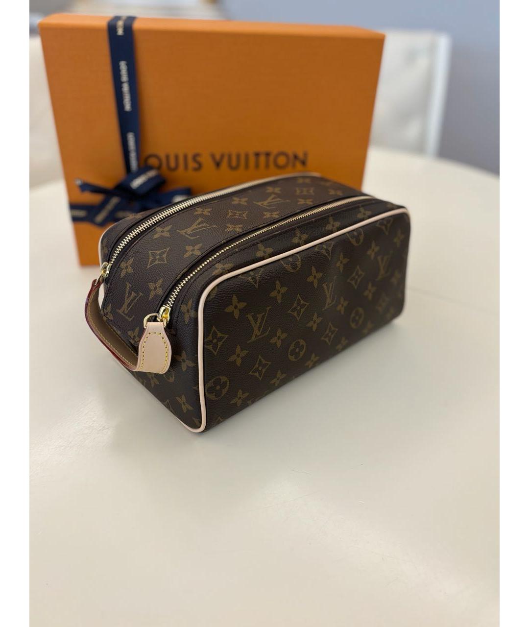 LOUIS VUITTON Коричневая косметичка, фото 8