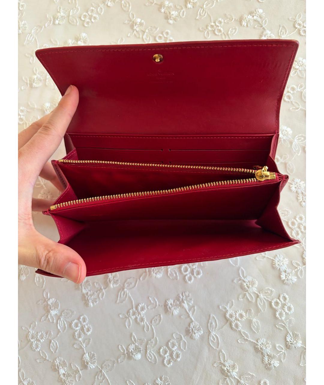 LOUIS VUITTON Красный кошелек из лакированной кожи, фото 4