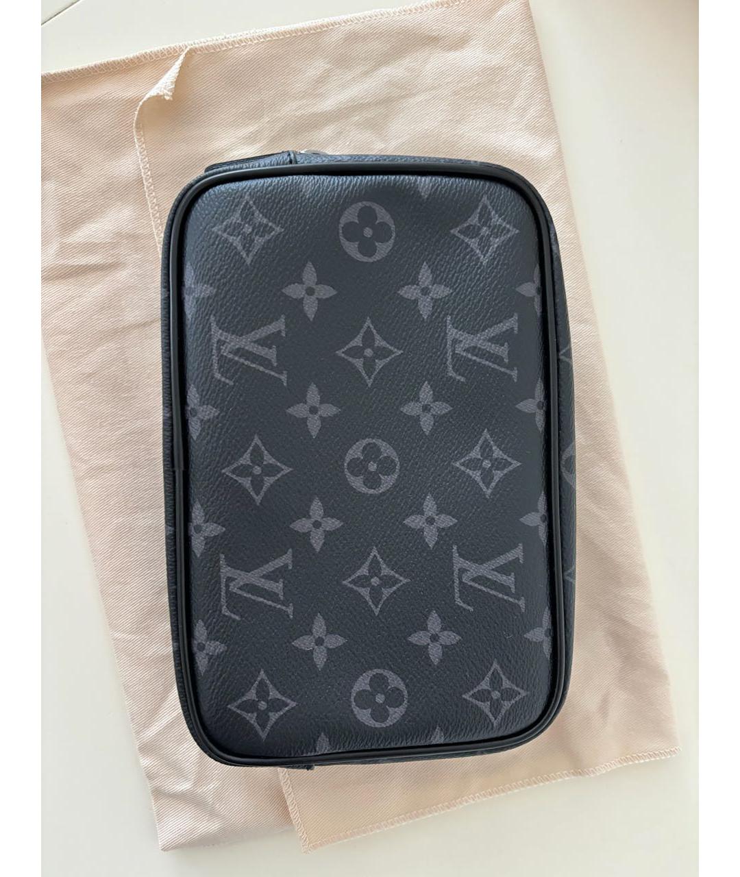 LOUIS VUITTON Черная косметичка, фото 2