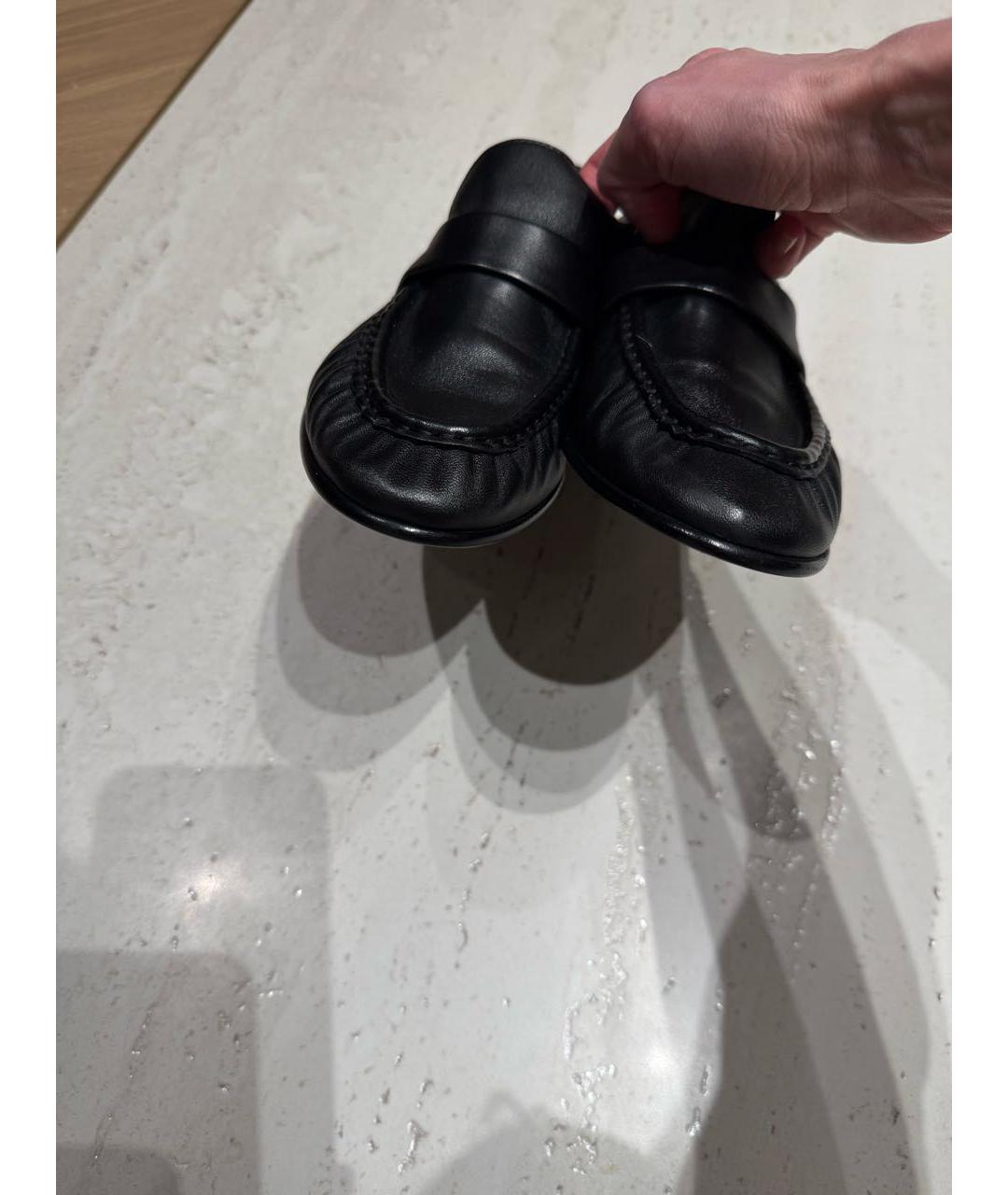 THE ROW Черные кожаные лоферы, фото 7