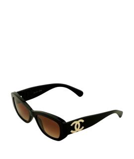 CHANEL Солнцезащитные очки