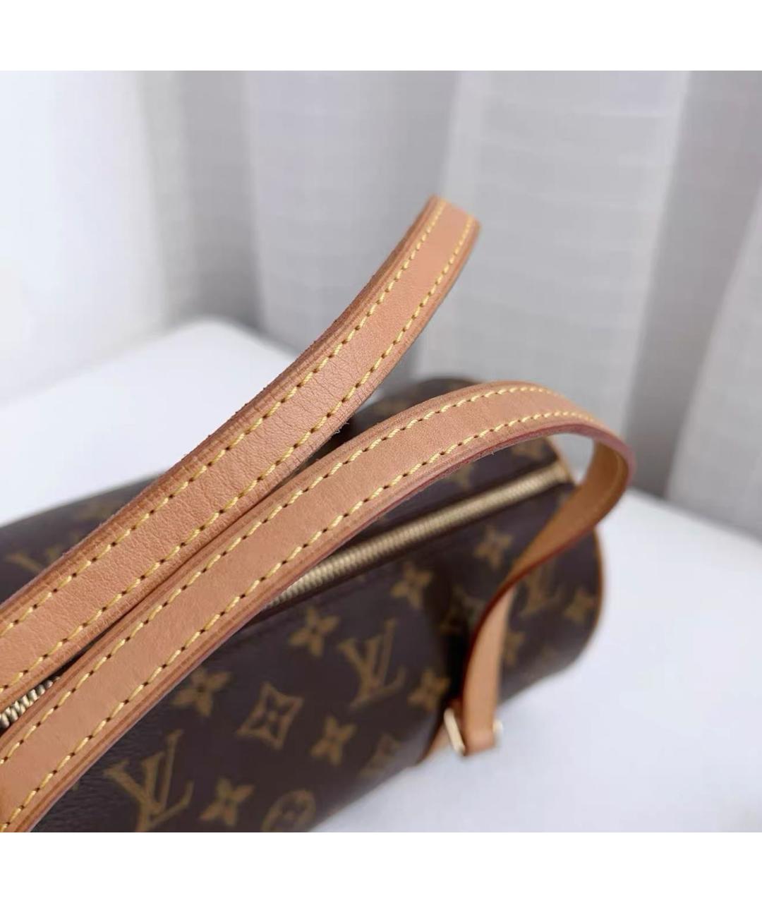 LOUIS VUITTON Коричневая кожаная сумка с короткими ручками, фото 6