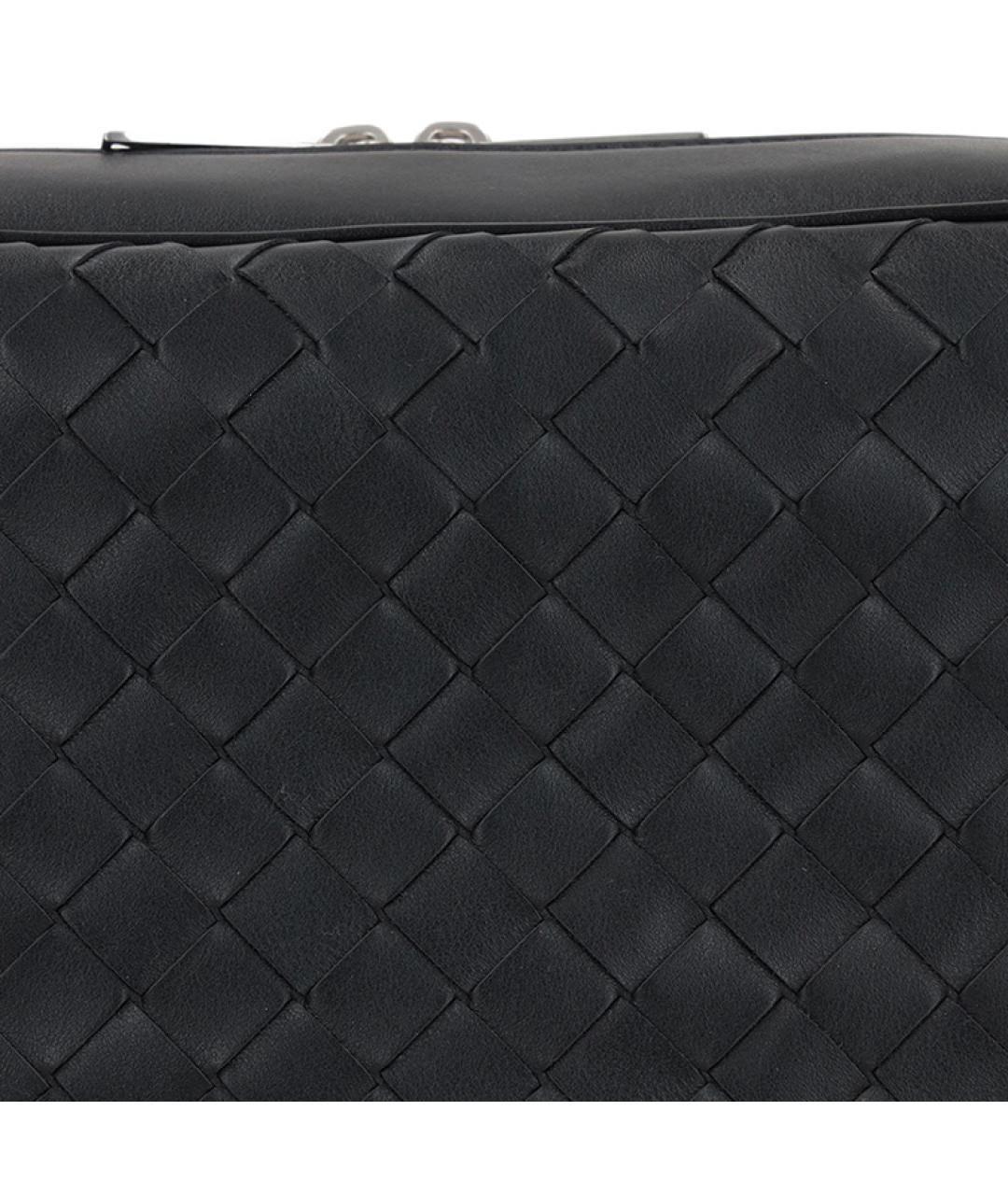 BOTTEGA VENETA Черная кожаная сумка на плечо, фото 4