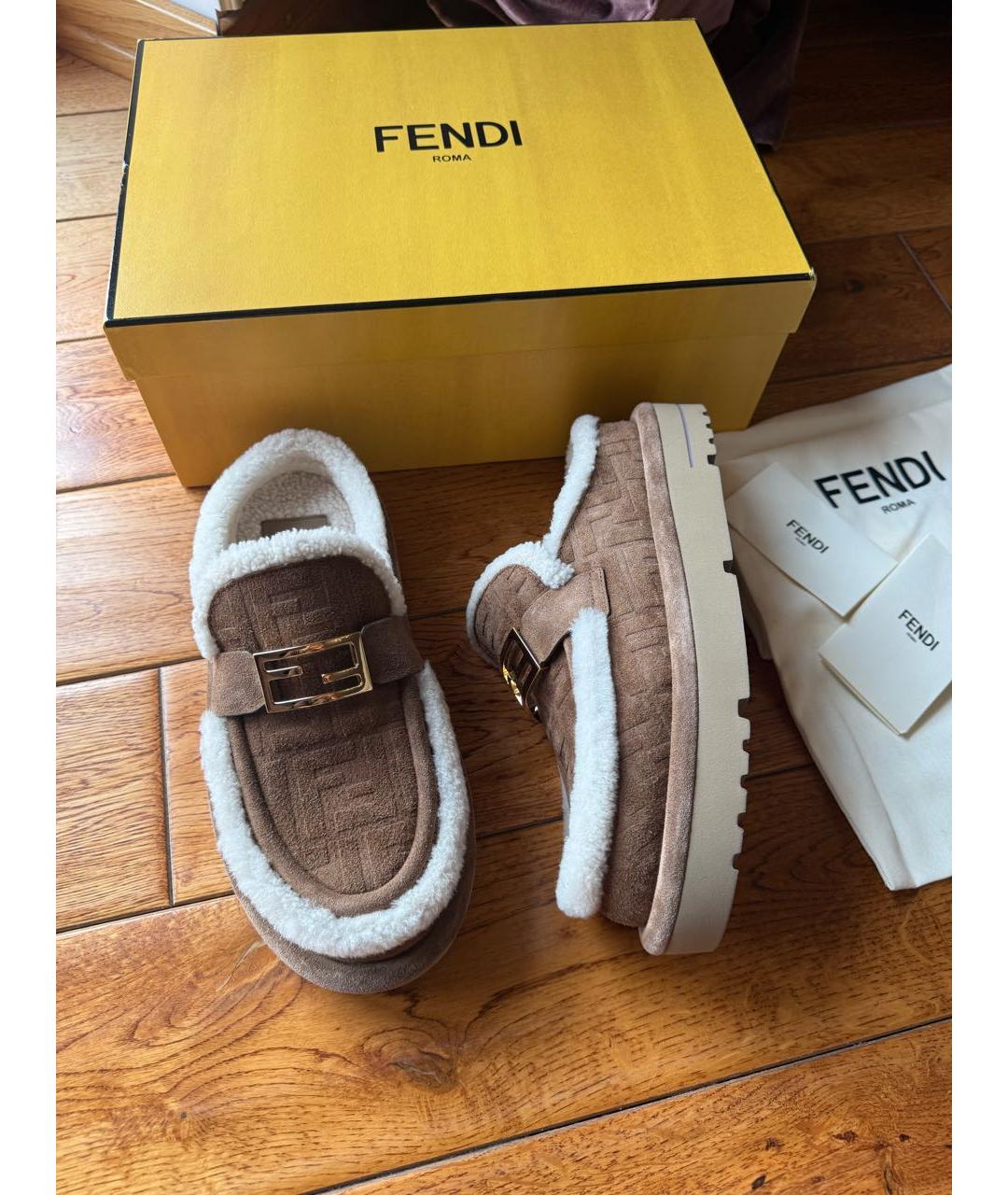 FENDI Коричневые замшевые мюли, фото 5