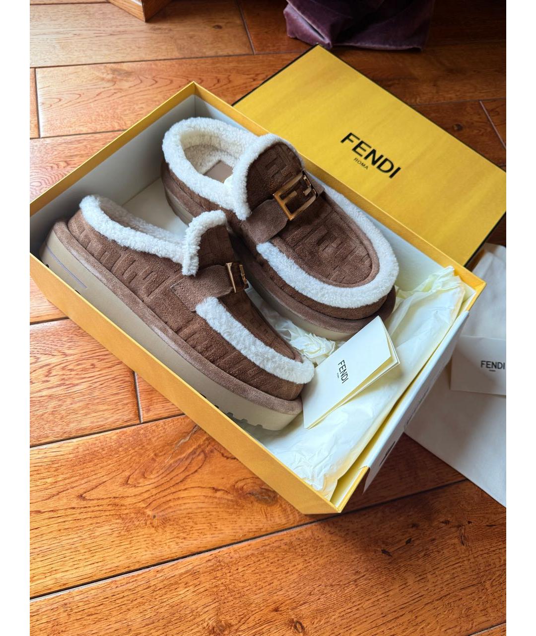 FENDI Коричневые замшевые мюли, фото 6