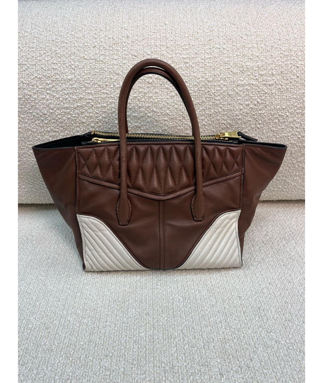 MIU MIU Коричневая кожаная сумка с короткими ручками, фото 3