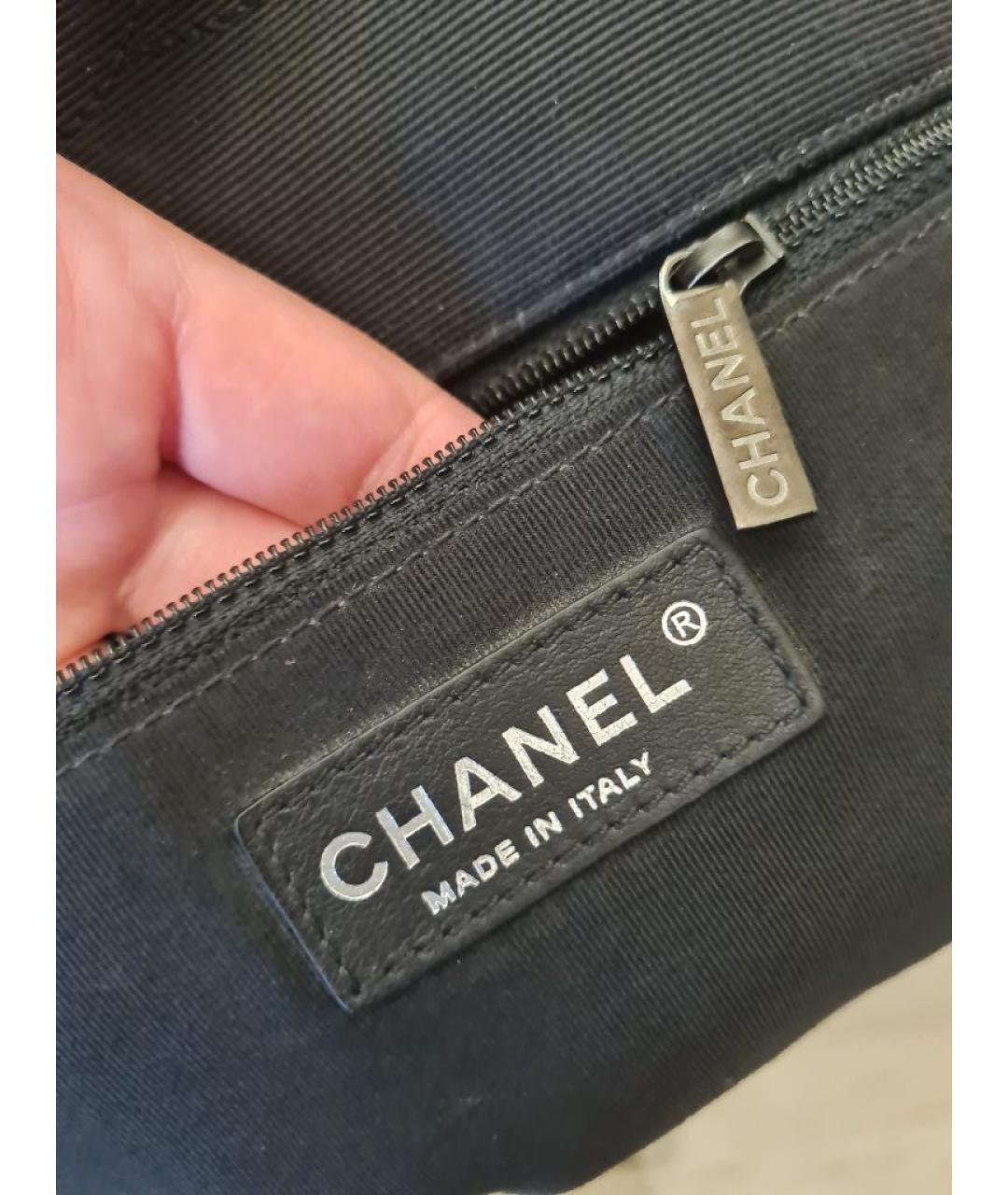 CHANEL Черная кожаная сумка через плечо, фото 7