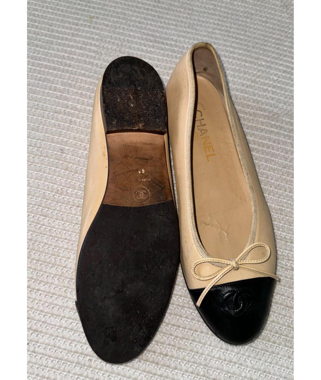 CHANEL Бежевые кожаные балетки, фото 3