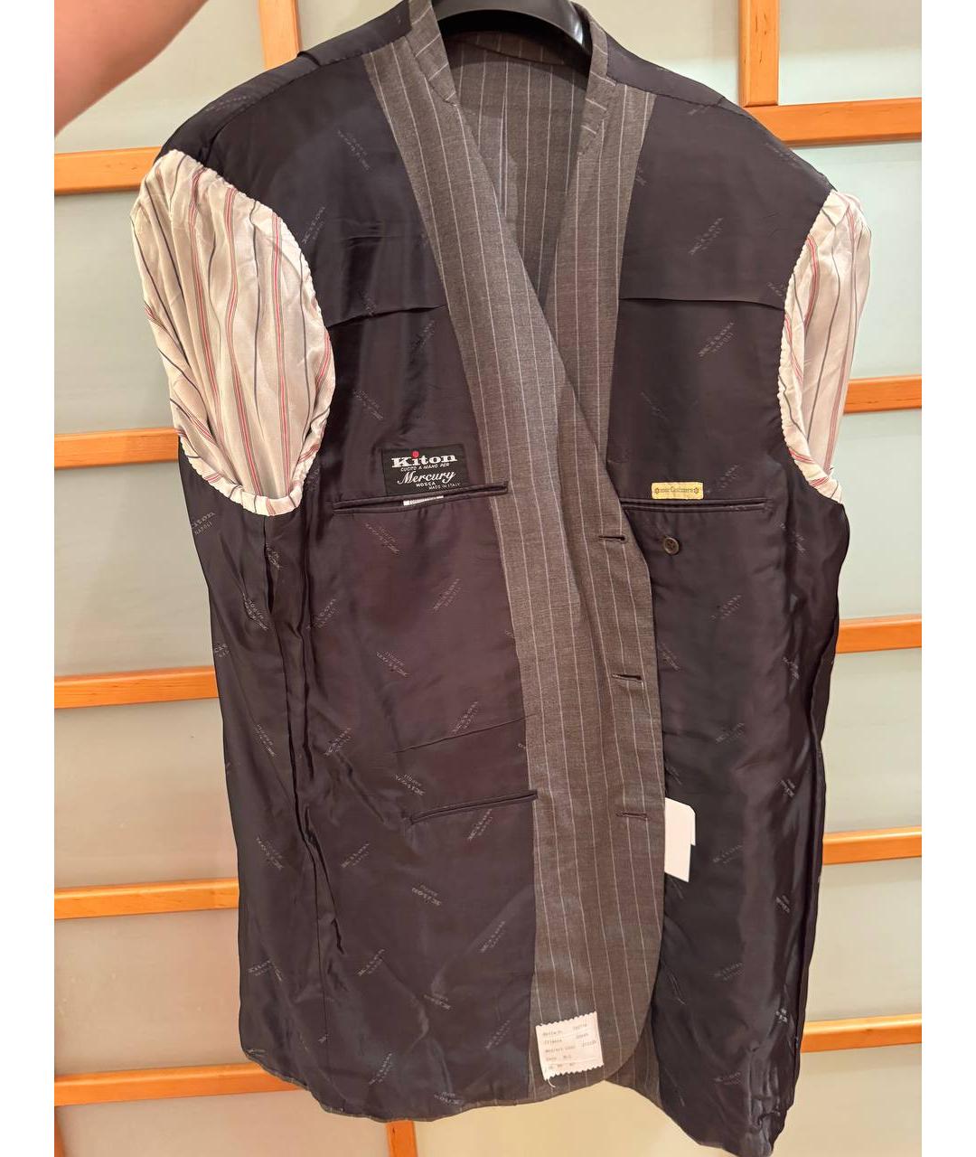 KITON Серый классический костюм, фото 3