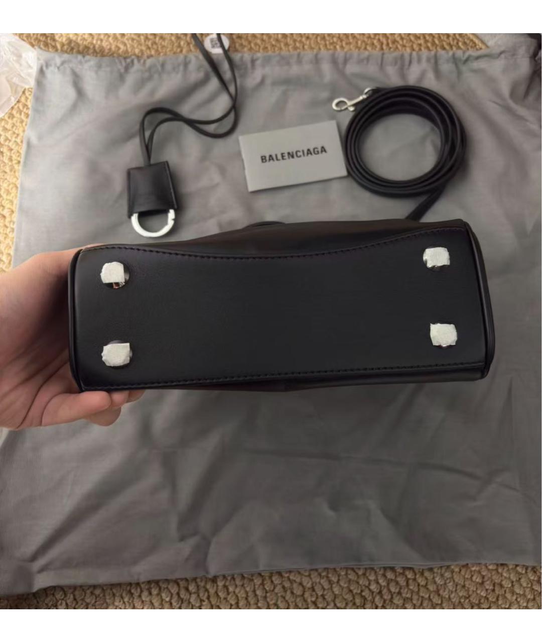 BALENCIAGA Черная кожаная сумка через плечо, фото 3