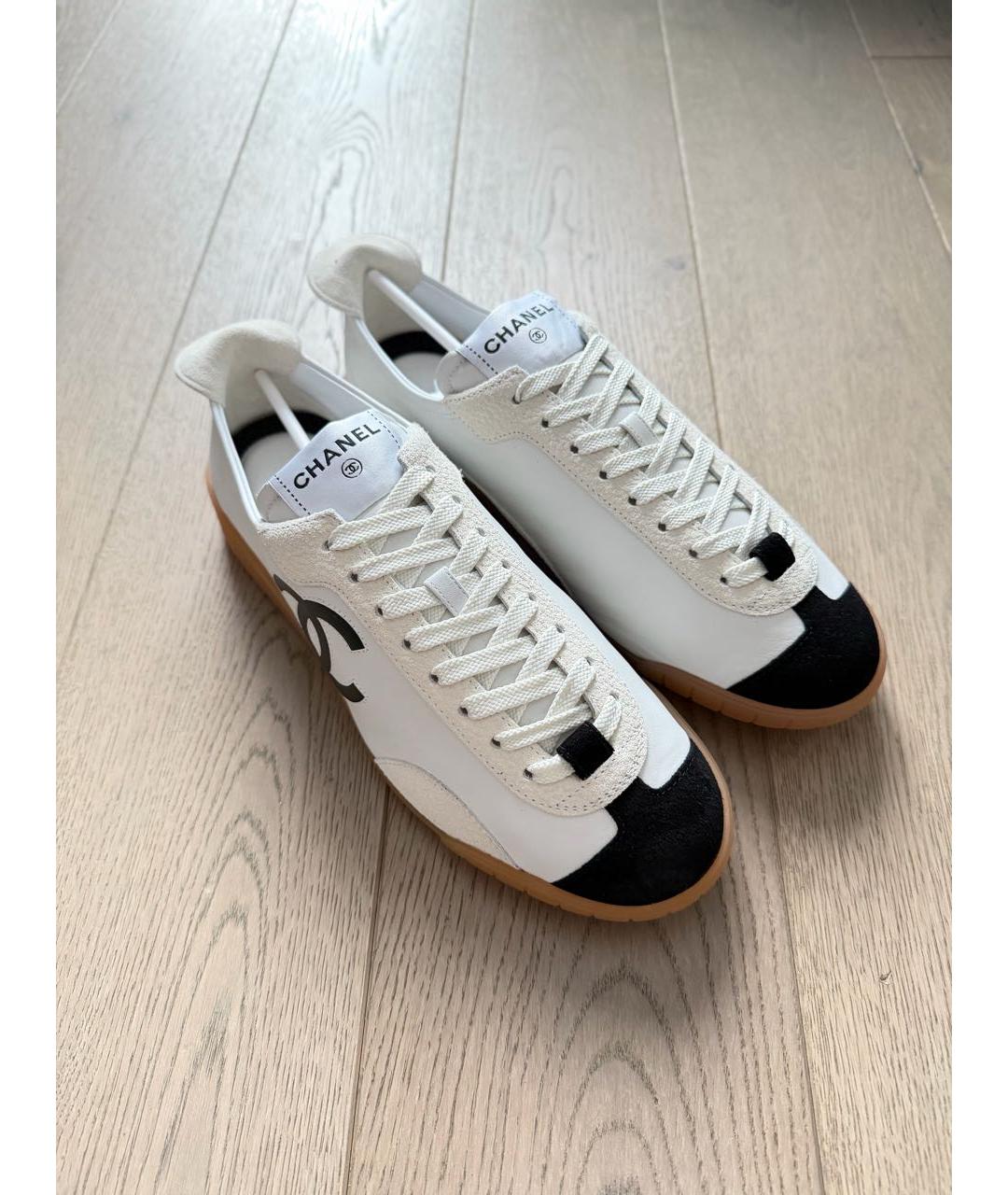 CHANEL Белые кожаные кеды, фото 3