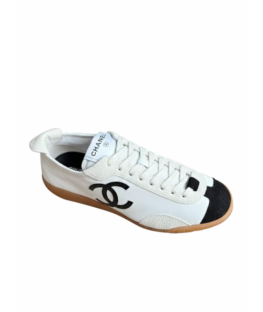 CHANEL Белые кожаные кеды, фото 1