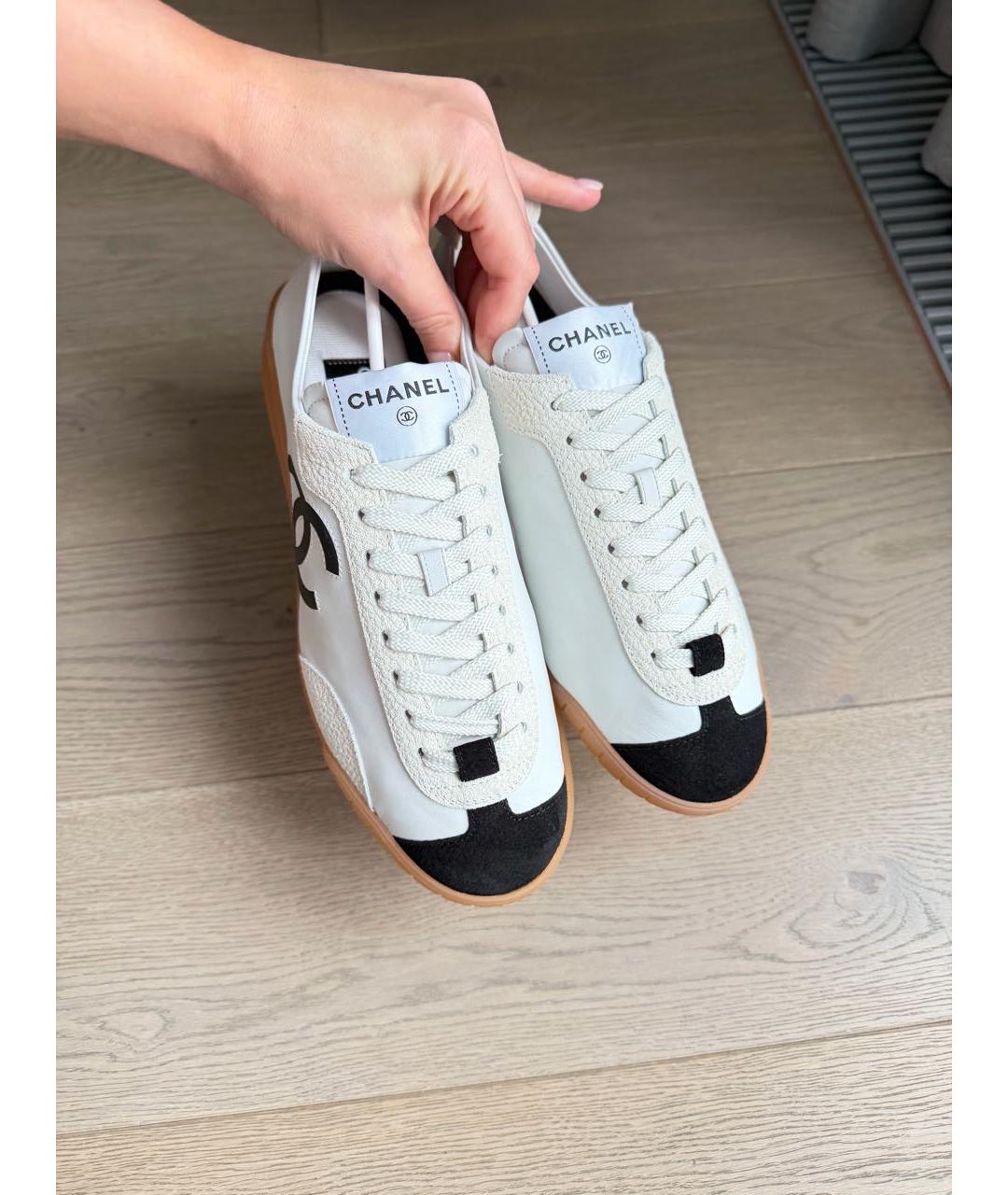 CHANEL Белые кожаные кеды, фото 2