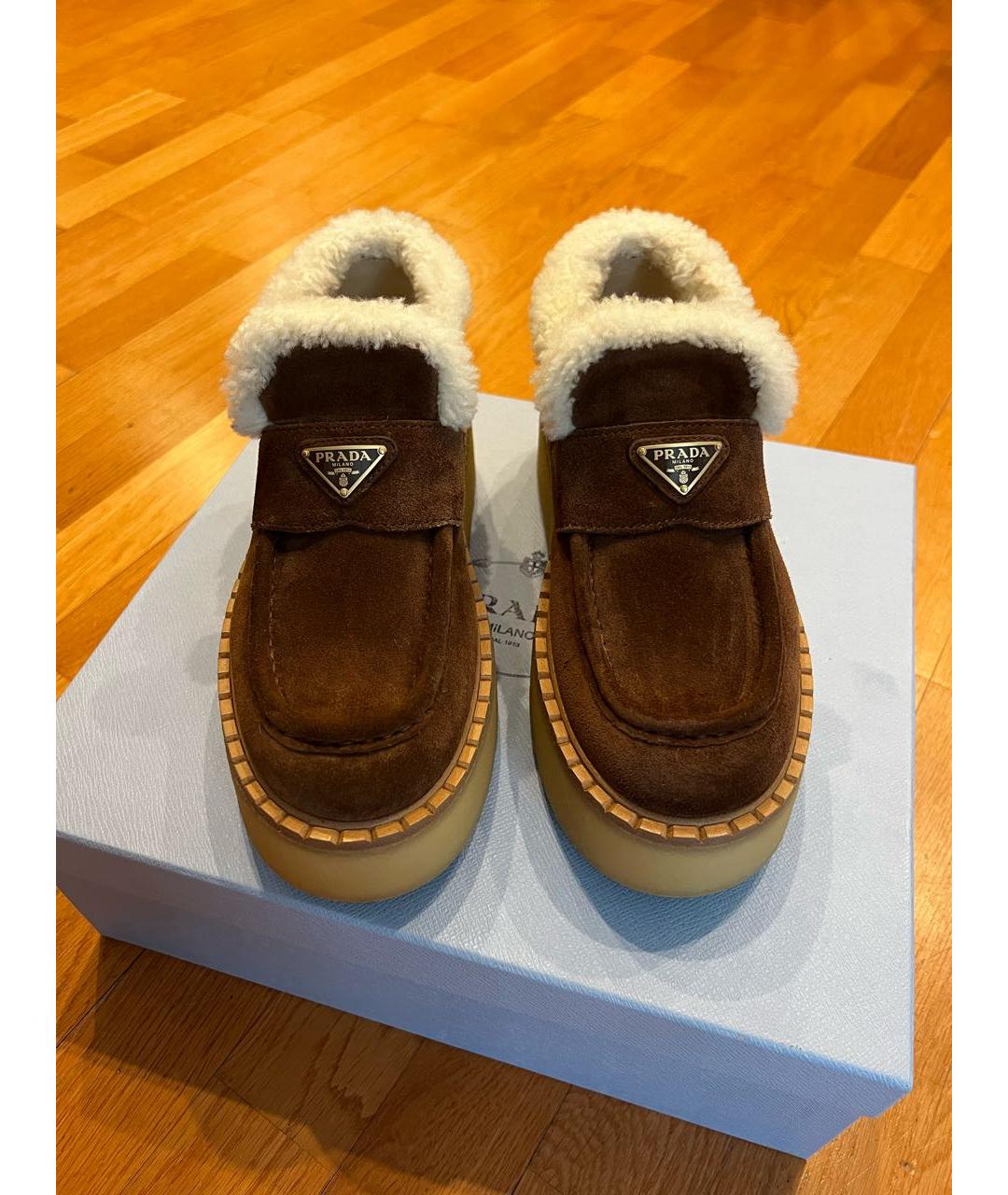PRADA Коричневые замшевые ботинки, фото 2