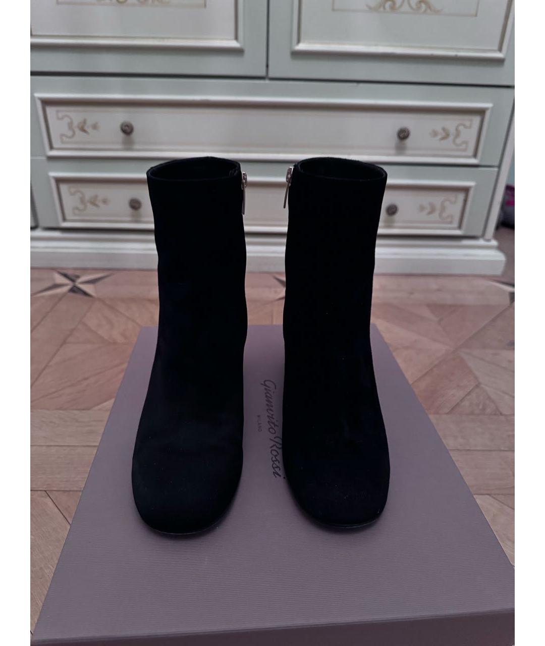 GIANVITO ROSSI Черные замшевые ботильоны, фото 4